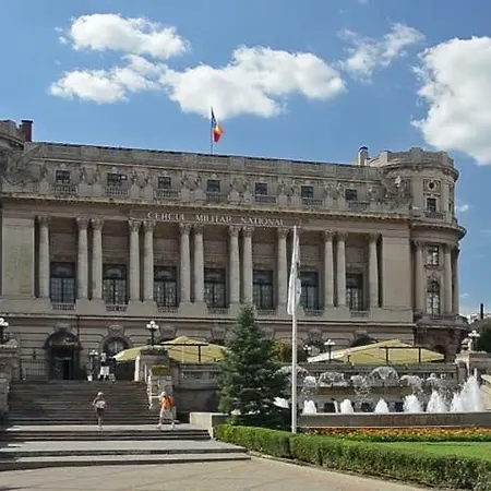 Luxury In Bucharest's Center Bükreş