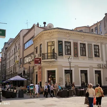 Luxury In Bucharest's Center Pansiyon