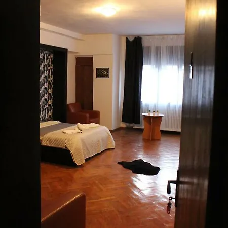 Luxury In Bucharest's Center * Bukarest